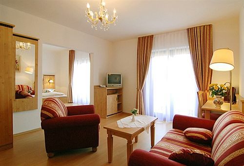 באד ווייסי Hotel Am Kureck מראה חיצוני תמונה